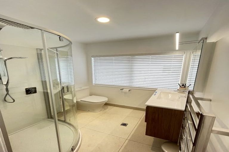 Photo of property in 3/57 Gladstone Road, Northcote, Auckland, 0627