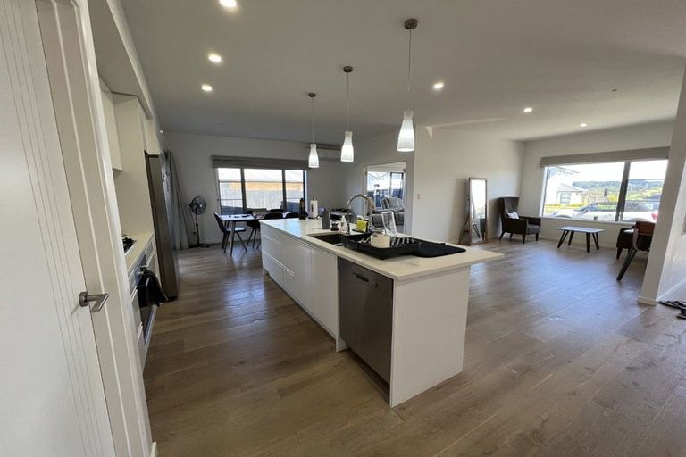 Photo of property in 37 Outlook Terrace, Silverdale, 0932