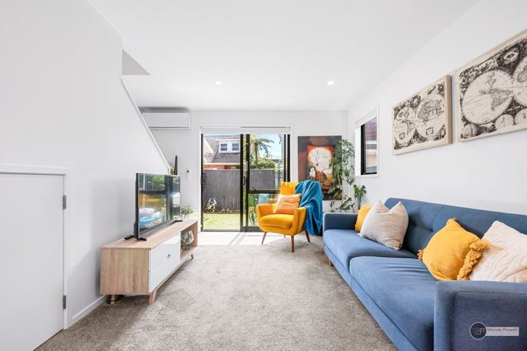 Photo of property in 4/42 Cambridge Terrace, Waiwhetu, Lower Hutt, 5010