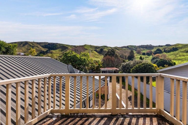 Photo of property in 20 Lysnar Street, Okitu, Gisborne, 4010