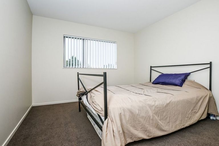 Photo of property in 116 Popokatea Drive, Takanini, 2112