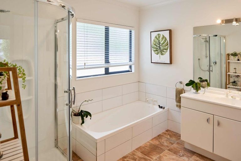 Photo of property in 11 The Masthead, Whitby, Porirua, 5024