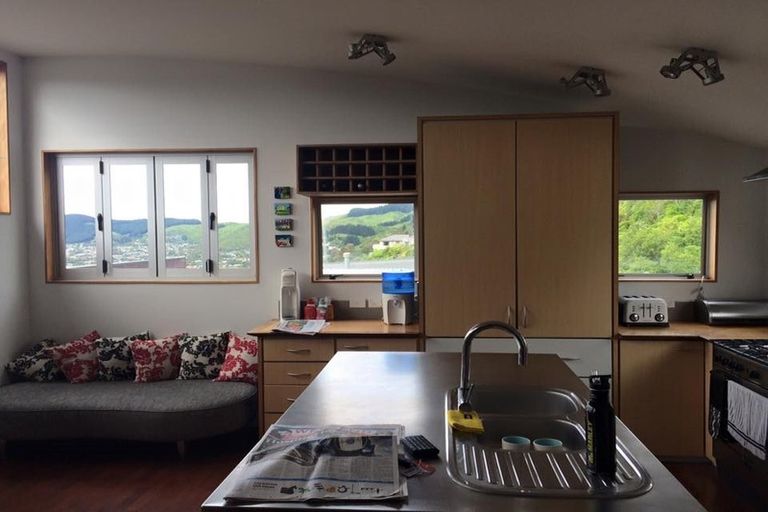 Photo of property in 10 Chastudon Place, Tawa, Wellington, 5028