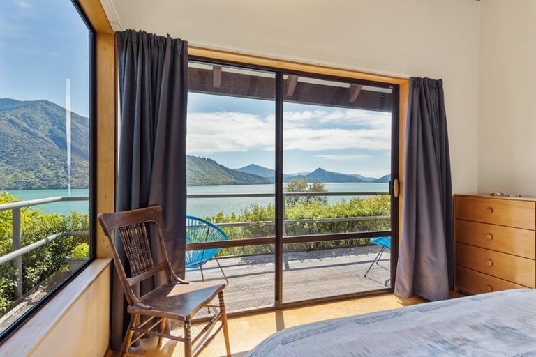 Photo of property in 556 Moetapu Bay Road, Moetapu Bay, Picton, 7282
