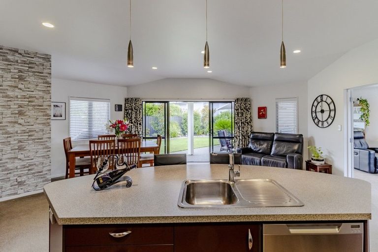 Photo of property in 17 Pania Place, Poraiti, Napier, 4112