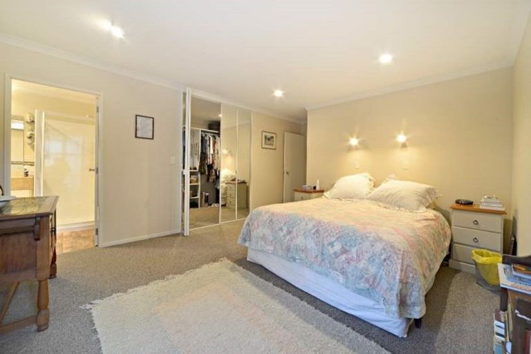 Photo of property in 32 Maybole Drive, Flat Bush, Auckland, 2016