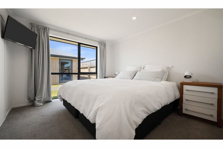 Photo of property in 2 Air Race Lane, Halswell, Christchurch, 8025