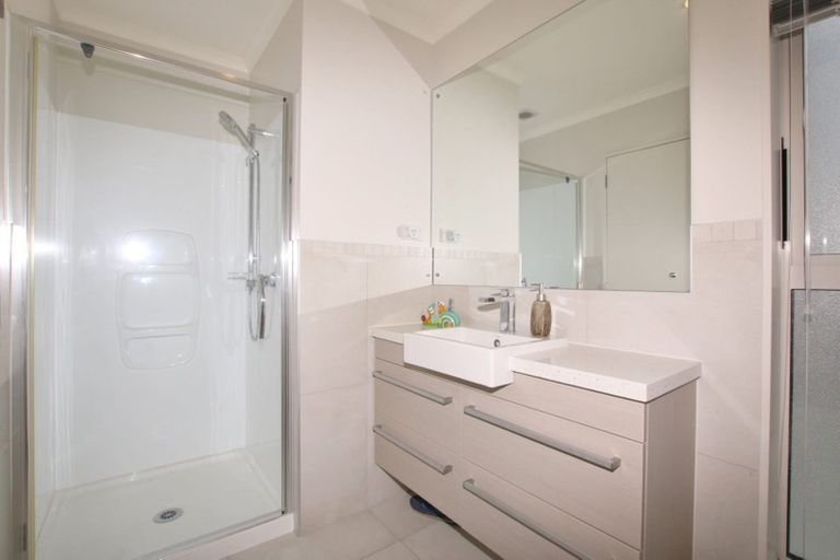 Photo of property in 39 Costa Viva Crescent, Karaka, Papakura, 2113