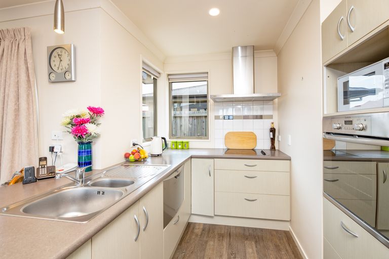 Photo of property in 72b Marshland Road, Shirley, Christchurch, 8061