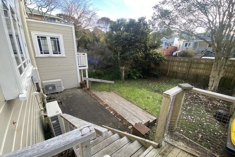 Photo of property in 138 Russell Terrace, Berhampore, Wellington, 6023