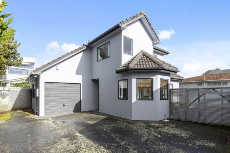 Photo of property in 44a Copeland Street, Hutt Central, Lower Hutt, 5011