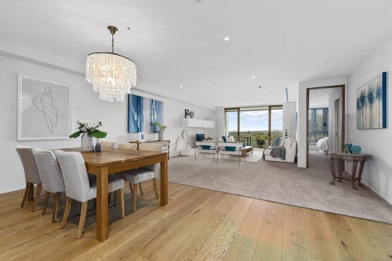 Photo of property in 101/585 Beach Road, Rothesay Bay, Auckland, 0630