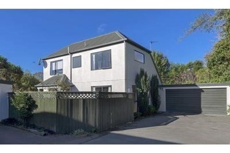 Photo of property in 3/198 Greers Road, Bryndwr, Christchurch, 8053