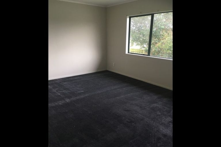 Photo of property in 39 Killington Crescent, Mangere, Auckland, 2022