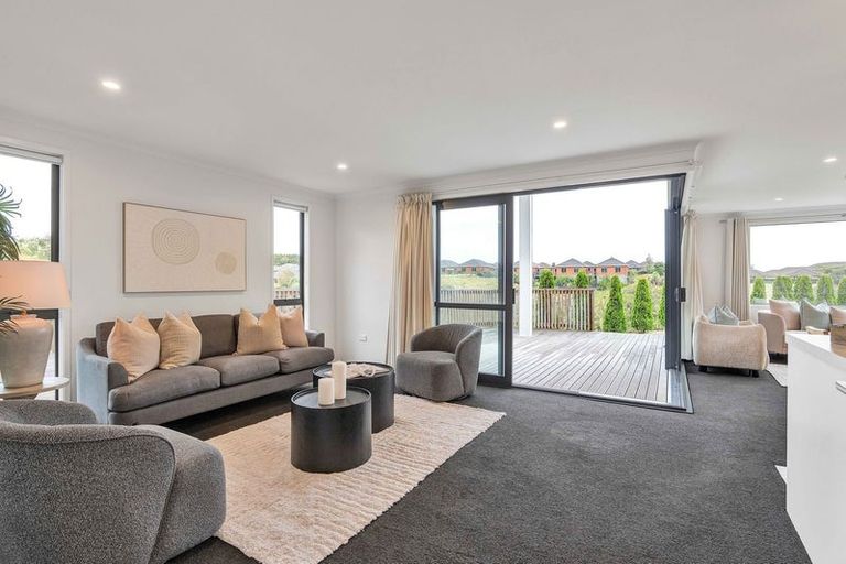 Photo of property in 71 Cyrus Street, Whalers Gate, New Plymouth, 4310