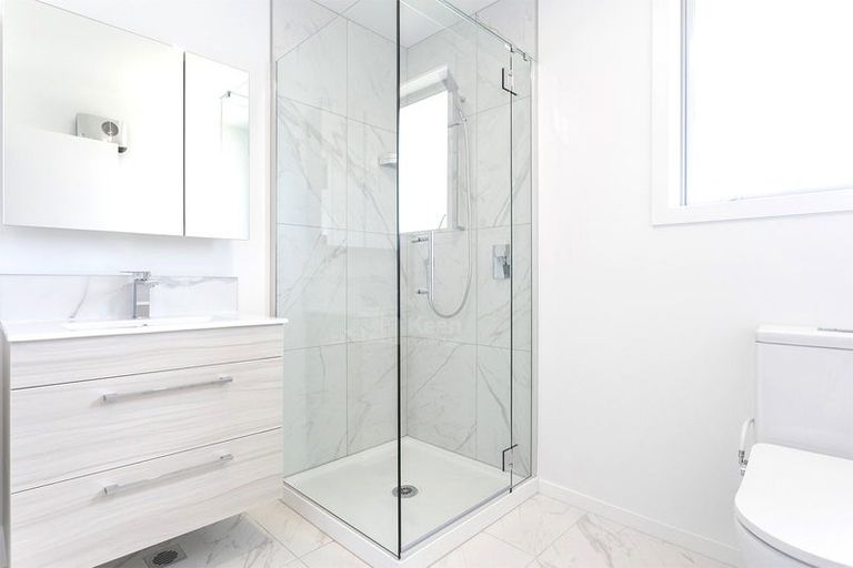 Photo of property in 6/22 Denver Avenue, Sunnyvale, Auckland, 0612