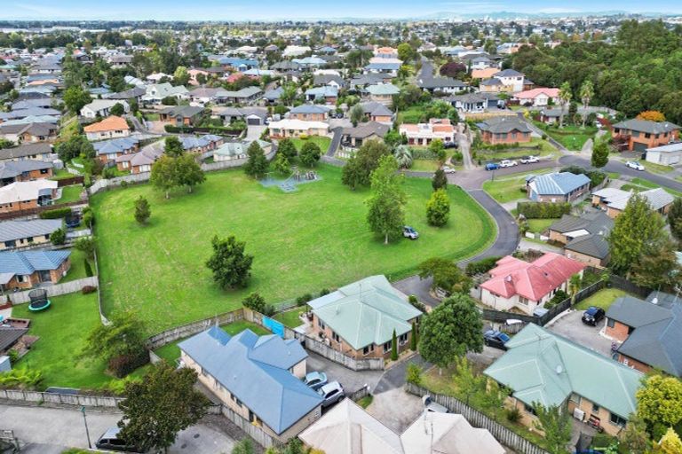 Photo of property in 25 Pointon Glade, Grandview Heights, Hamilton, 3200