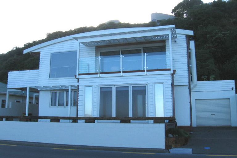 Photo of property in 35 Moana Road, Plimmerton, Porirua, 5026