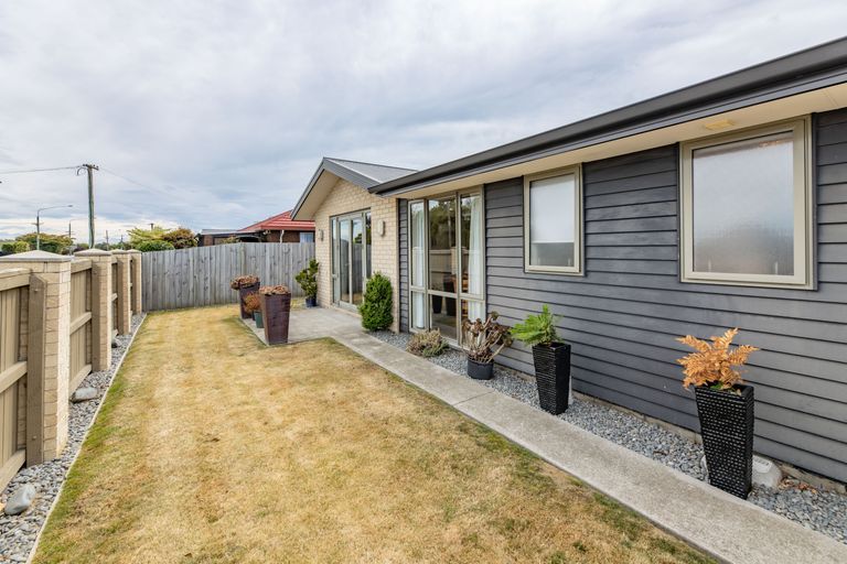 Photo of property in 72b Marshland Road, Shirley, Christchurch, 8061
