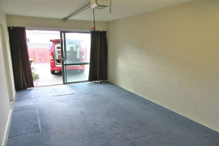 Photo of property in 96a Main South Road, Sockburn, Christchurch, 8042