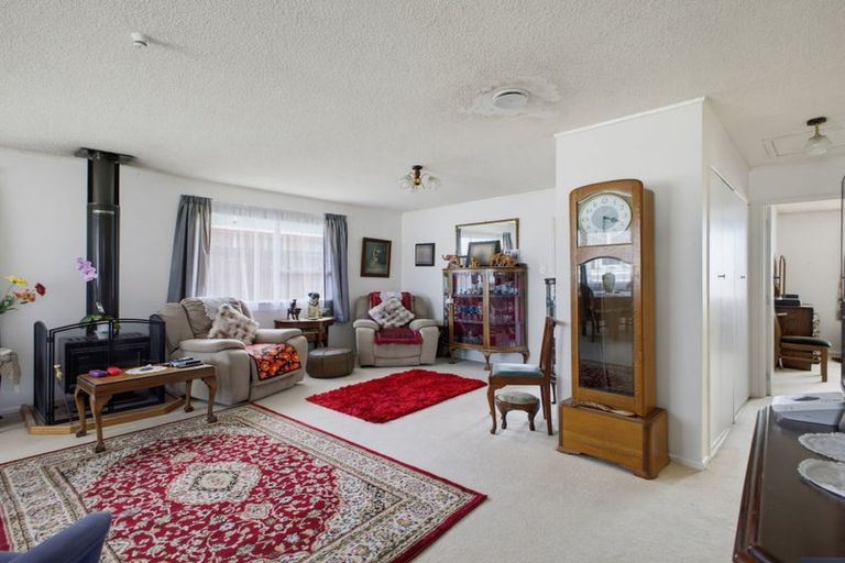 Photo of property in 84 Broadway, Stratford, 4332