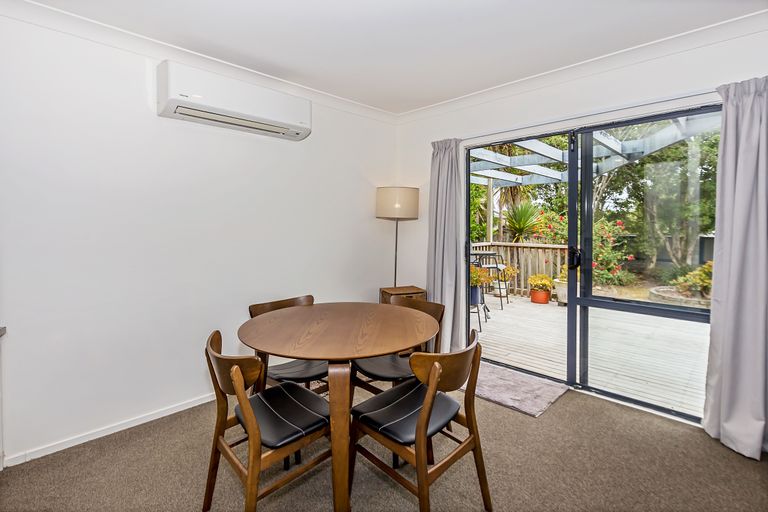 Photo of property in 137 Brightside Road, Stanmore Bay, Whangaparaoa, 0932