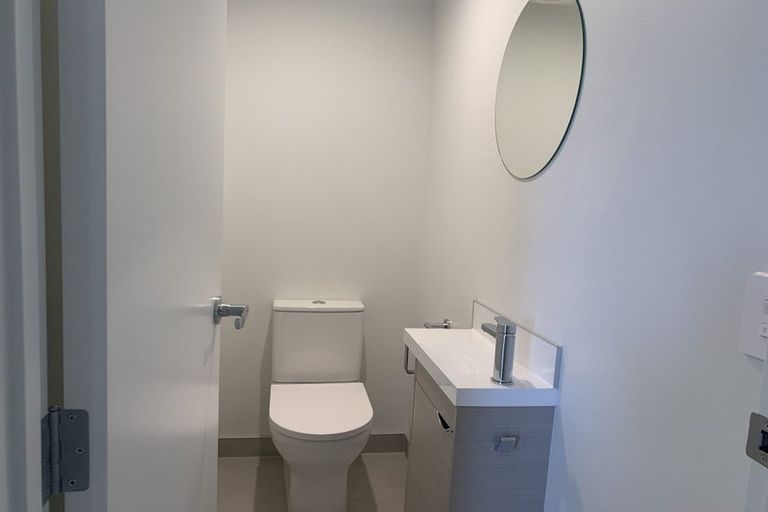 Photo of property in 6 Gosper Road, Takanini, 2112