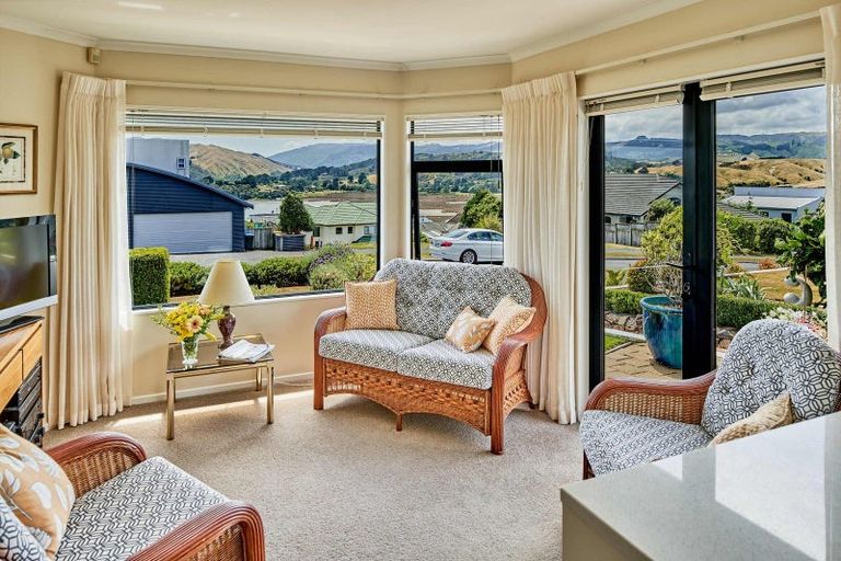 Photo of property in 11 The Masthead, Whitby, Porirua, 5024