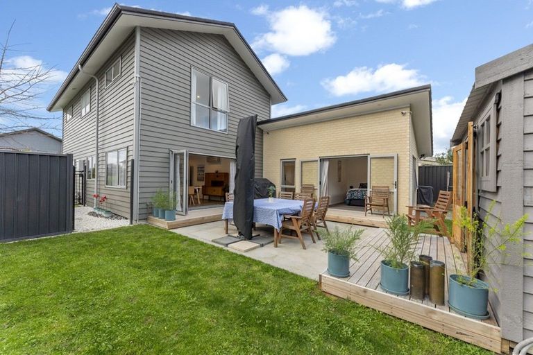 Photo of property in 19 Somerby Mews, Silverstream, Upper Hutt, 5019