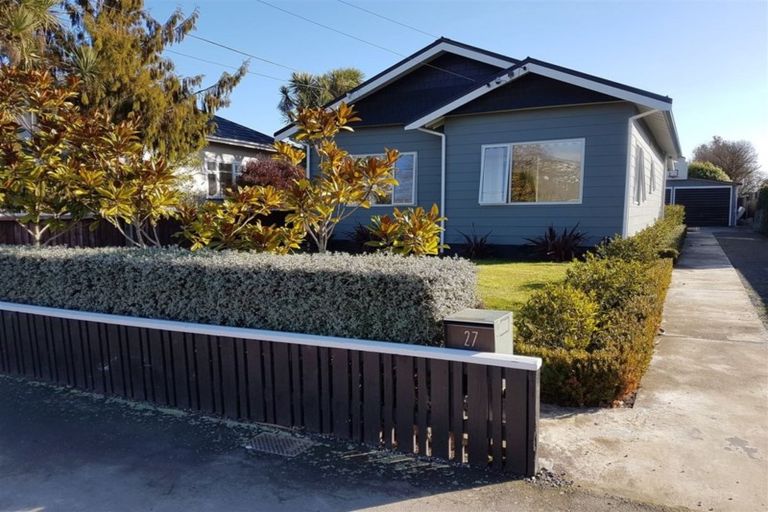 Photo of property in 27 Somerfield Street, Somerfield, Christchurch, 8024