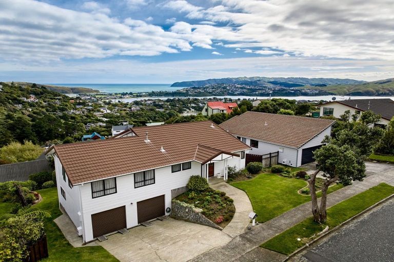 Photo of property in 36 Mercury Way, Whitby, Porirua, 5024