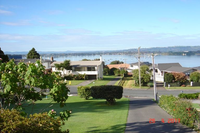 Photo of property in 94a Harbour View Road, Omokoroa, 3114
