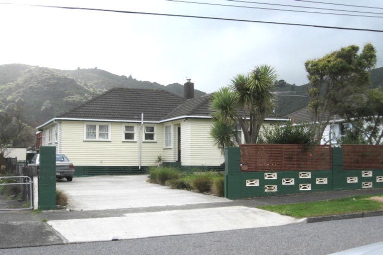 Photo of property in 21 Langford Street, Naenae, Lower Hutt, 5011