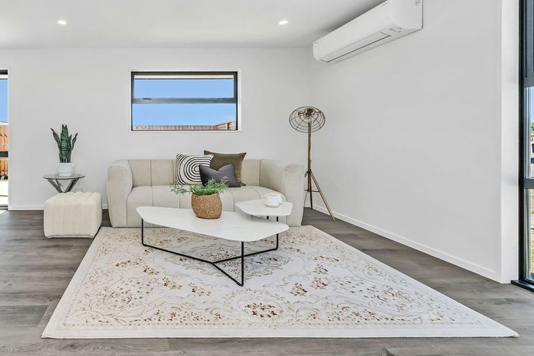 Photo of property in 9 Piwakawaka Place, Leeston, 7632