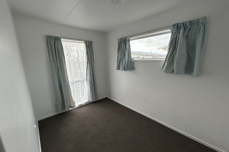 Photo of property in 3a Colonial Place, Kelvin Grove, Palmerston North, 4414