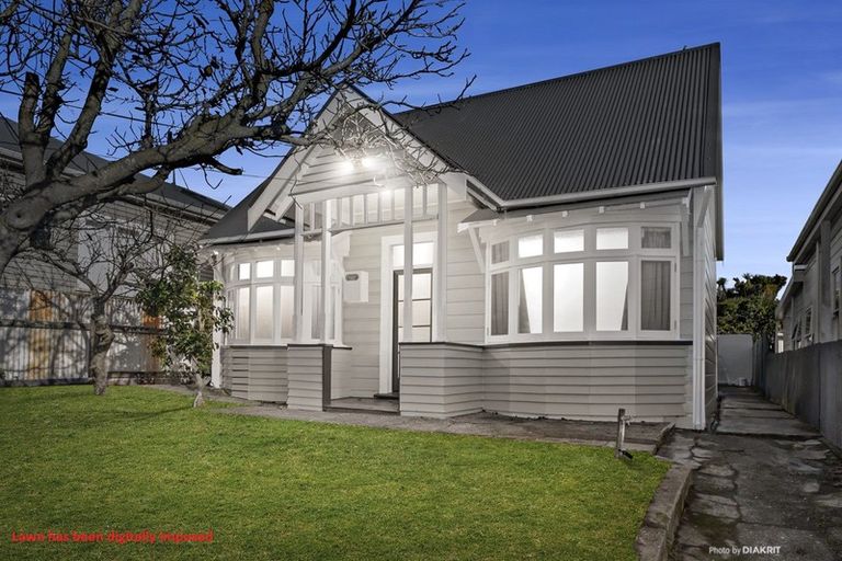 Photo of property in 68 Russell Terrace, Berhampore, Wellington, 6023