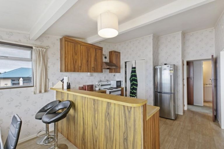 Photo of property in 47 Omokoroa Road, Omokoroa, 3114