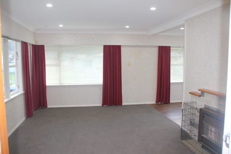 Photo of property in 27 Rosebank Avenue, Avalon, Lower Hutt, 5011