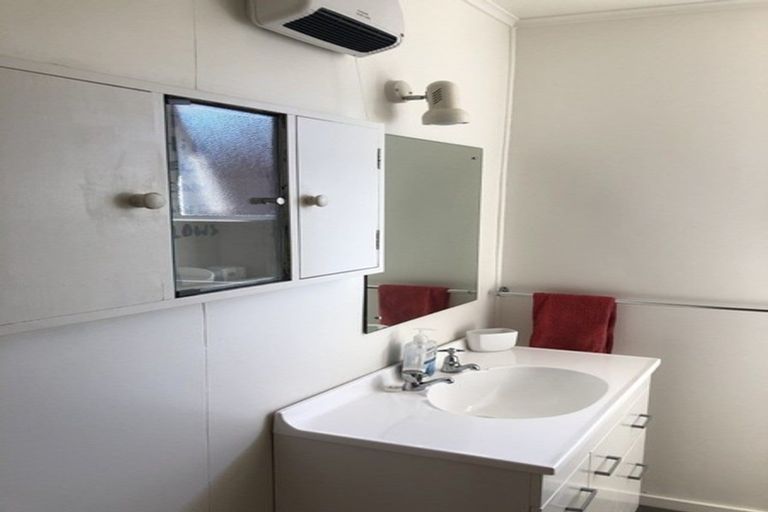 Photo of property in 5 Bremner Park Road, Wanaka, 9305