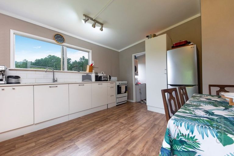 Photo of property in 16 Fletcher Road, Waimauku, 0881