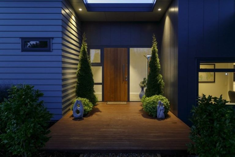 Photo of property in 55 Lomond Grove, Acacia Bay, Taupo, 3385