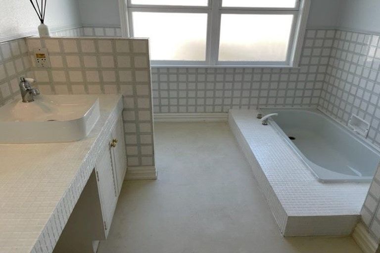 Photo of property in 1/3 Brown Street, Hauraki, Auckland, 0622