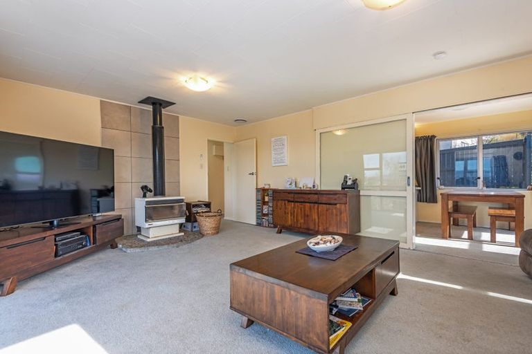 Photo of property in 16 Dalzien Place, Feilding, 4702