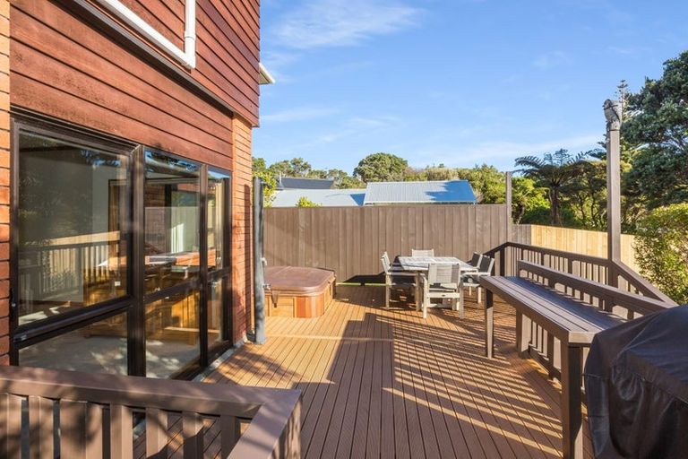 Photo of property in 8 Pukerua Beach Road, Pukerua Bay, 5026