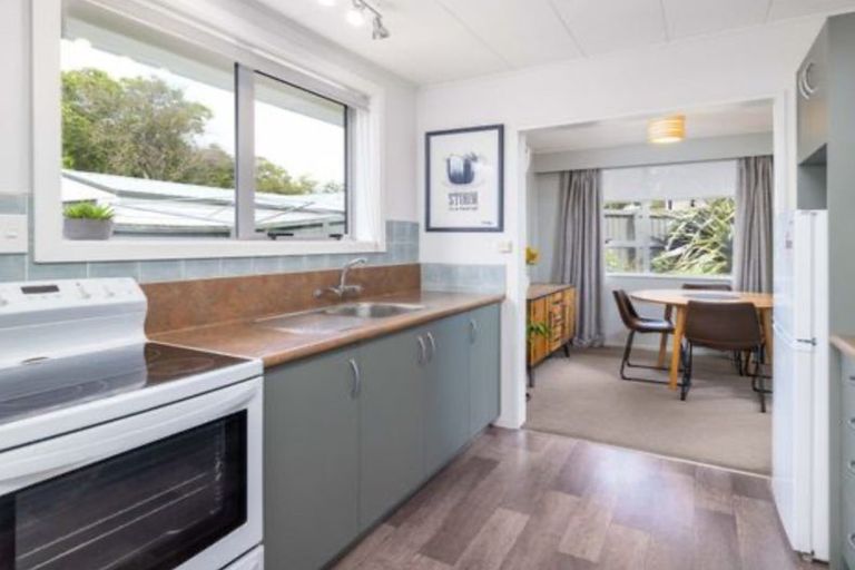 Photo of property in 2/95 Cottonwood Street, Parklands, Christchurch, 8083