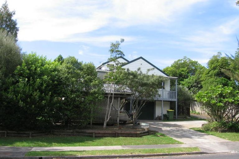 Photo of property in 23 Waiau Street, Torbay, Auckland, 0630