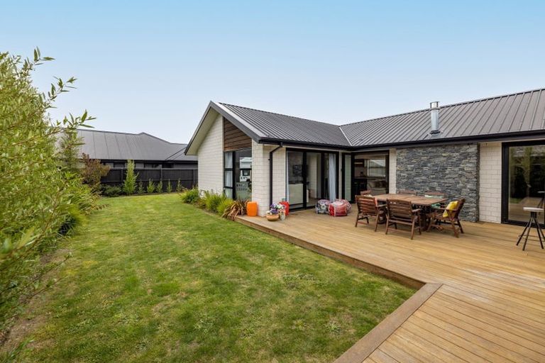 Photo of property in 5 Bronco Drive, Aidanfield, Christchurch, 8025