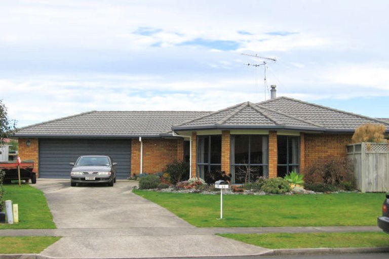 Photo of property in 27 Mangakoea Place, St Andrews, Hamilton, 3200