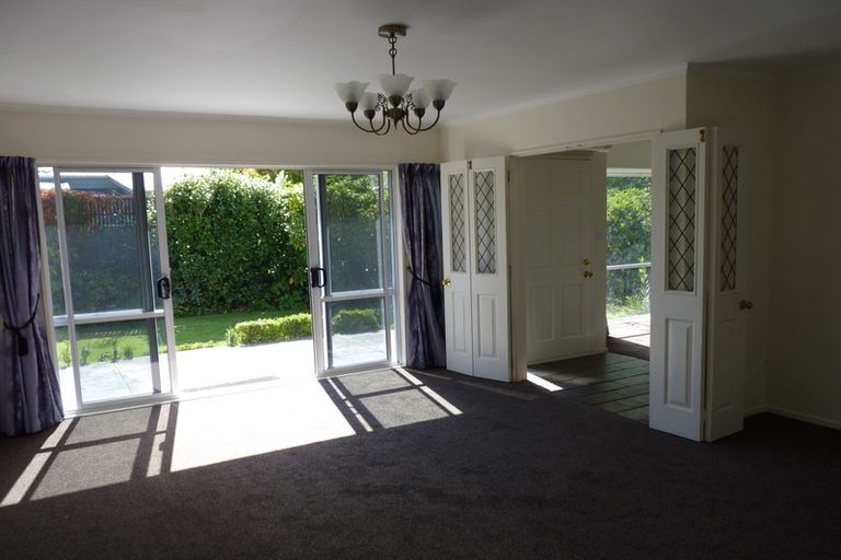 Photo of property in 32 Oxley Avenue, St Albans, Christchurch, 8014