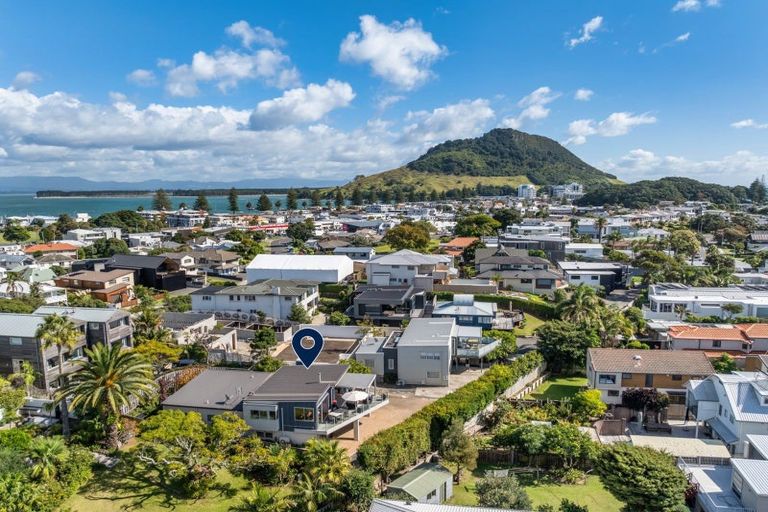 Photo of property in 30 Ngarata Avenue, Mount Maunganui, 3116